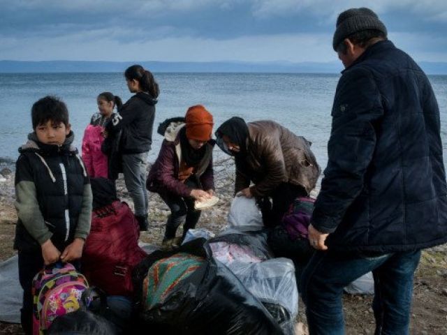 ασυνόδευτα παιδιά ασυνόδευτα παιδιά ασυνόδευτα παιδιά ασυνόδευτα παιδιά