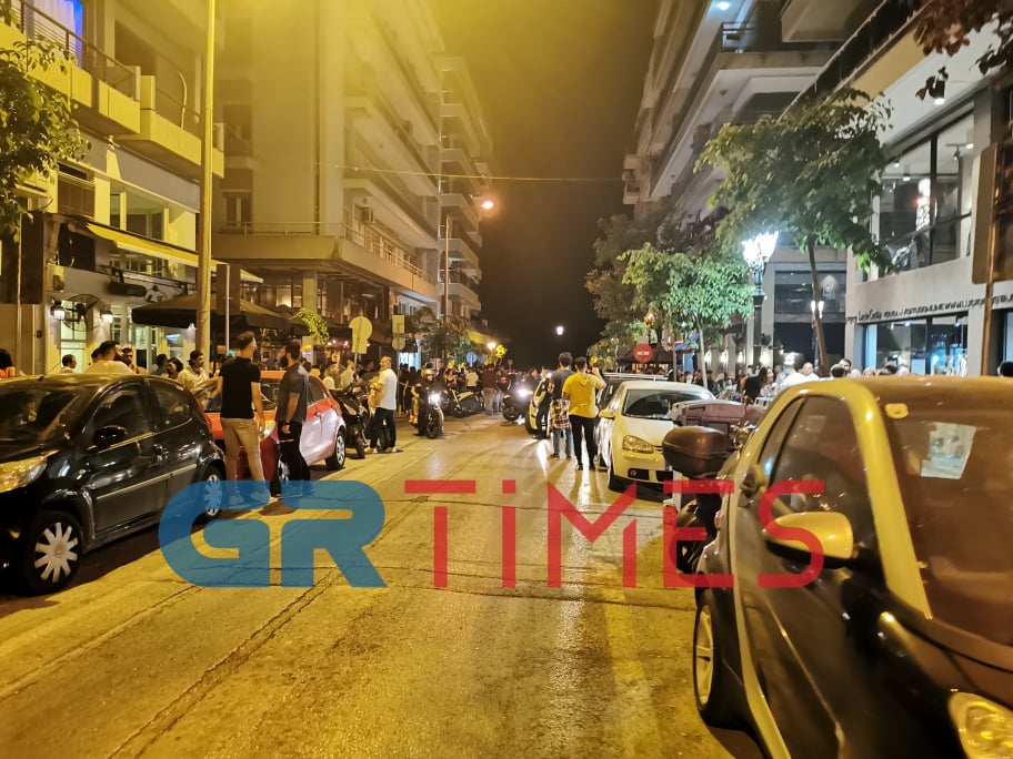 Γέμισαν δρόμοι απόψε στη Θεσσαλονίκη και προκάλεσαν την επέμβαση της ΕΛΑΣ